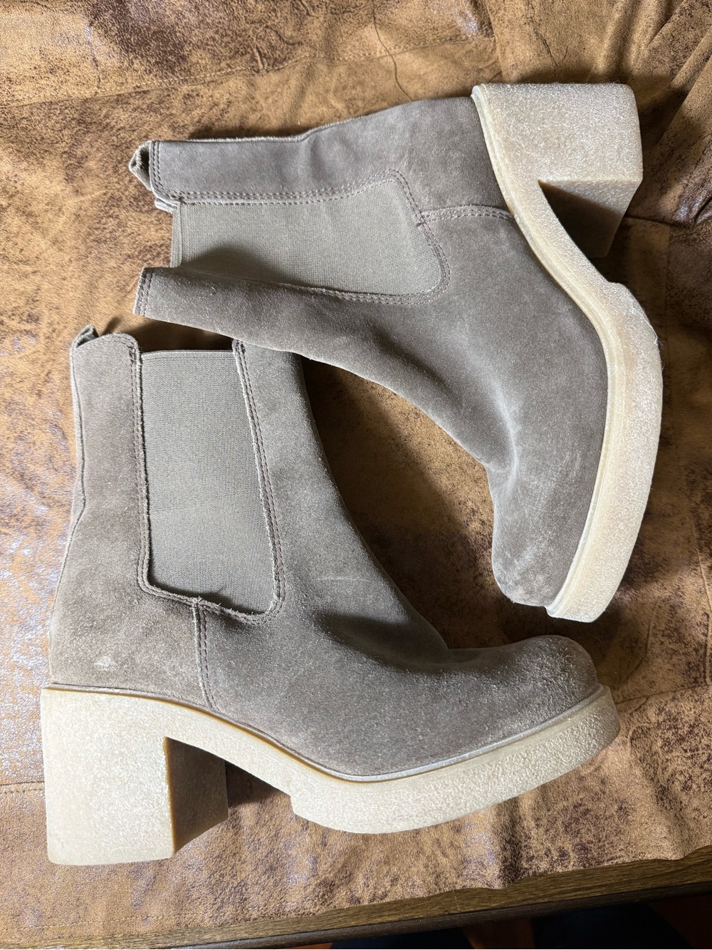 27. La CANADIENNE Taupe Suede Chelsea Block Heel Booties